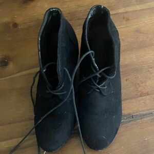 Elegant Black Lace-Up Women's Boots